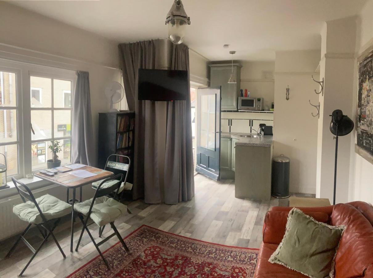 City-Apartment Een Hele Verdieping Voor Jezelf Midden In Het Centrum Άπελντουρν Εξωτερικό φωτογραφία